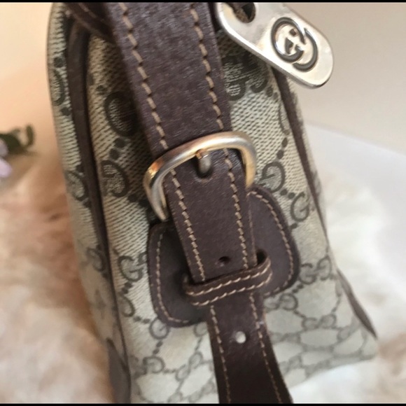 Vintage Gucci GG Supreme Striped Luggage Bag - Picture 14 of 16